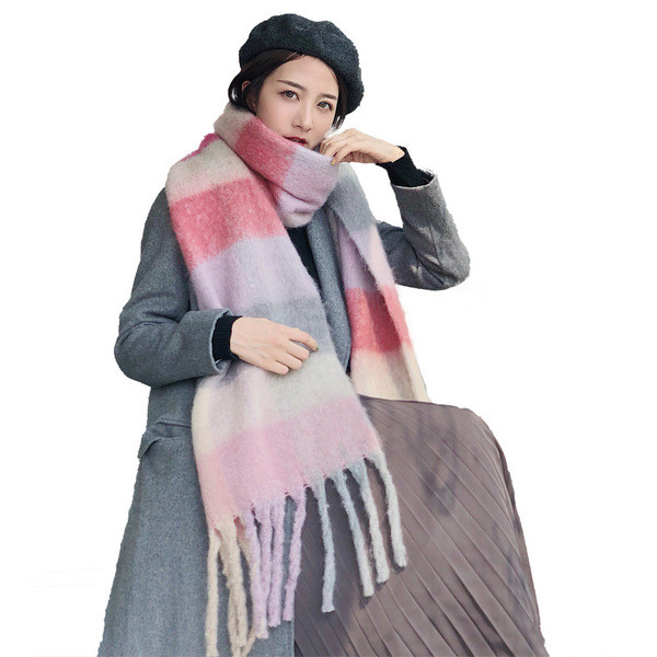 Esarfa de iarna de dama cu franjuri in patru culori