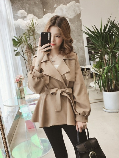 Palton elegant de damă cu decolteu spitz și centură în talie în două culori