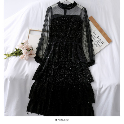 Rochie moderna de dama cu maneca lunga in negru si verde cu efect stralucitor