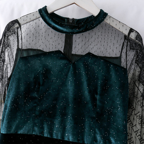 Rochie moderna de dama cu maneca lunga in negru si verde cu efect stralucitor