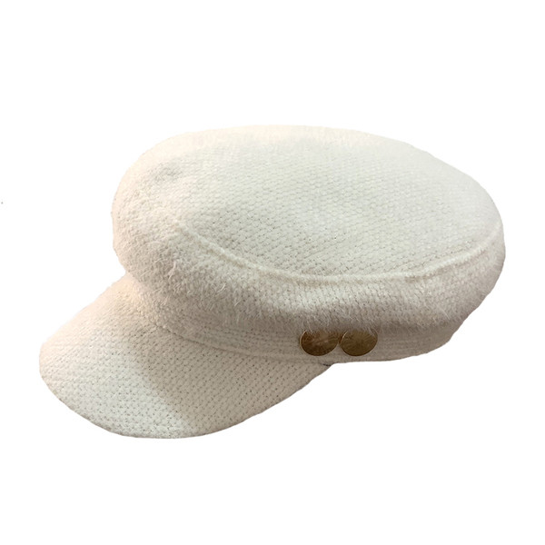 Șapcă modernă de damă cu elemente metalice în negru, alb și bej