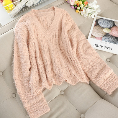 Γυναικείο μοντέρνο πουλόβερ με λαιμόκοψη σε διάφορα χρώματα