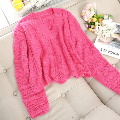 Γυναικείο μοντέρνο πουλόβερ με λαιμόκοψη σε διάφορα χρώματα