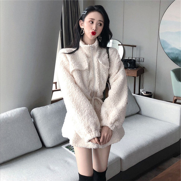 Palton de iarna din puf de dama model lung in alb si negru