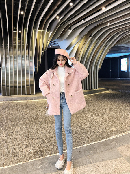 Palton modern de puf în alb și roz