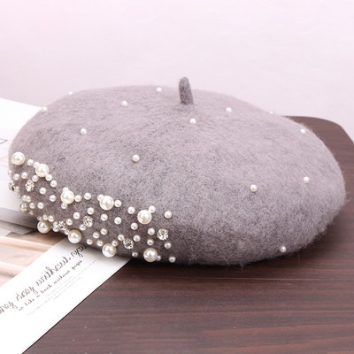 Μοντέρνο μπερές με πέρλες  και πέτρες