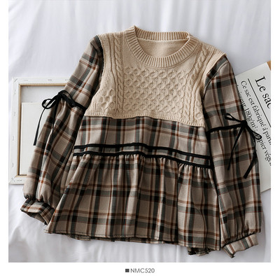 Μοντέρνα γυναικεία μπλούζα με ωοειδές ντεκολτέ σε τρία χρώματα