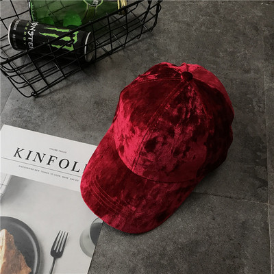 Μοντέρνο γυναικείο βελούδο καπέλο σε διάφορα χρώματα