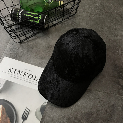 Μοντέρνο γυναικείο βελούδο καπέλο σε διάφορα χρώματα