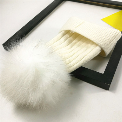 Női téli sapka pehelytal, többféle színben