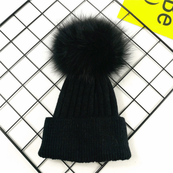 Női téli sapka pehelytal, többféle színben