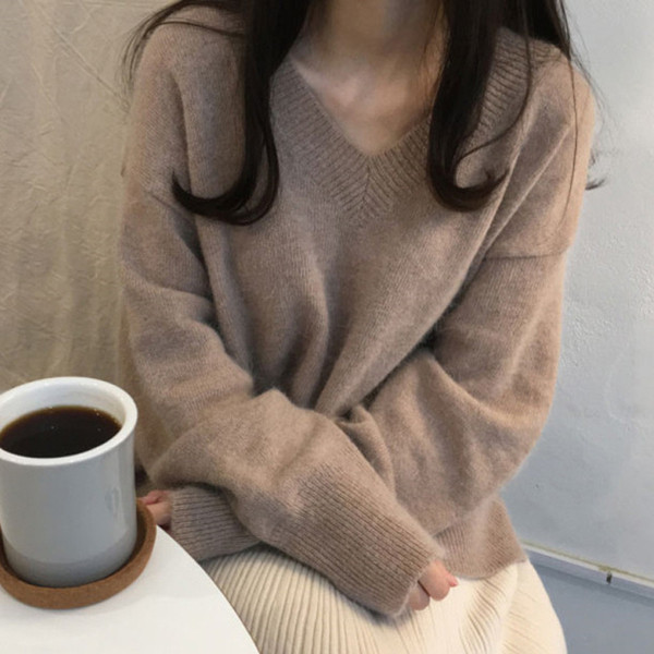 Γυναικείο χειμωνιάτικο πουλόβερ με  λαιμόκοψη ευρύ σχέδιο σε διάφορα χρώματα