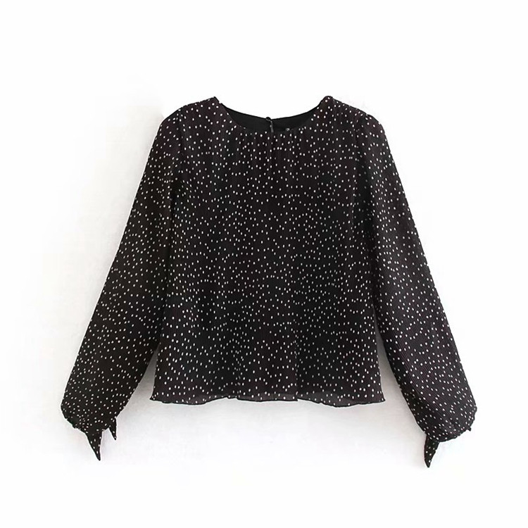 Μακρύ γυναικεία μπλούζα σιφόν σε σκούρο χρώμα και μανίκια με κορδόνια