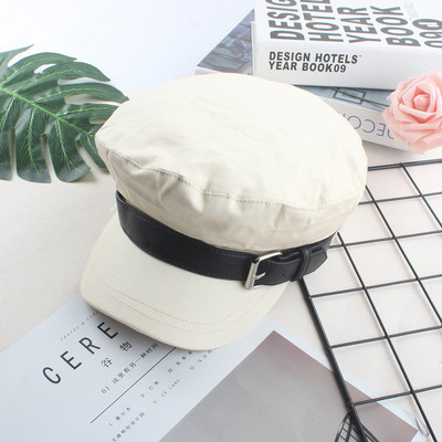 Μοντέρνα γυναικείατραγιάσκα με πόρπη σε λευκό, μαύρο, μπεζ και κρέμα χρώμα