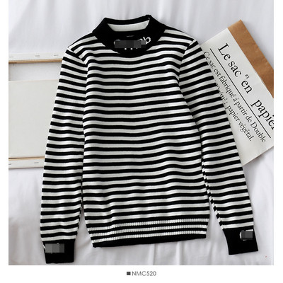 Καθημερινή γυναικεία μπλούζα με μεγάλο κολάρο σε τέσσερα χρώματα