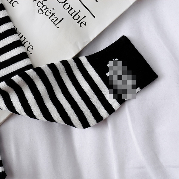 Καθημερινή γυναικεία μπλούζα με μεγάλο κολάρο σε τέσσερα χρώματα