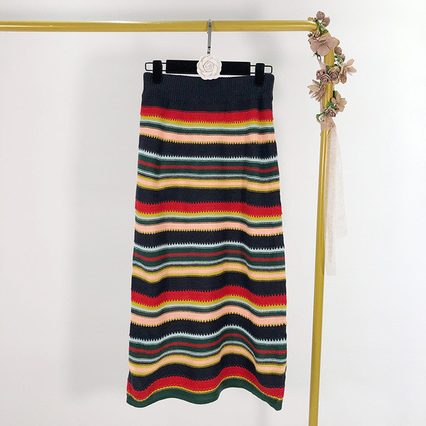 Hosszú csíkos szoknya elasztikus derékkal