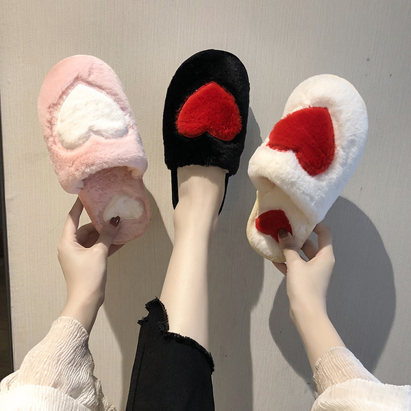 Пухени дамски домашни чехли със сърце в няколко цвята