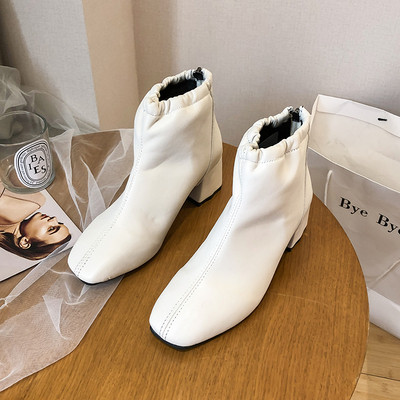 Κομψές γυναικείες μπότες σε οικολογικό δέρμα με παχιά τακούνια σε διάφορα χρώματα