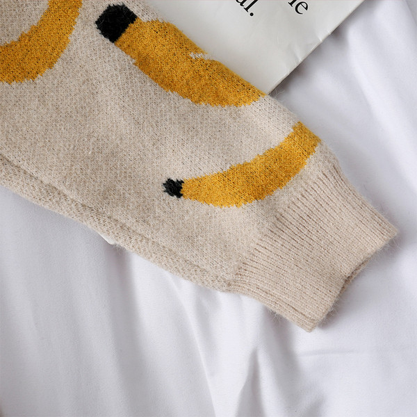 Μοντέρνο γυναικείο πουλόβερ με εφαρμογή και οβάλ λαιμόκοψη σε δύο χρώματα