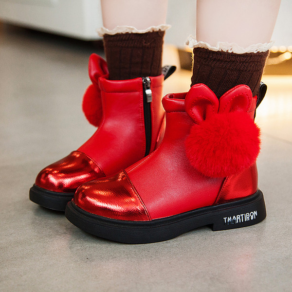 Ghete moderne pentru copii cu element 3D și căptușeală moale în roșu și negru