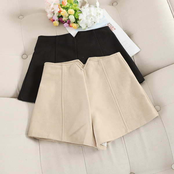 Χειμερινά σορτς με ψηλή μέση σε τρία χρώματα