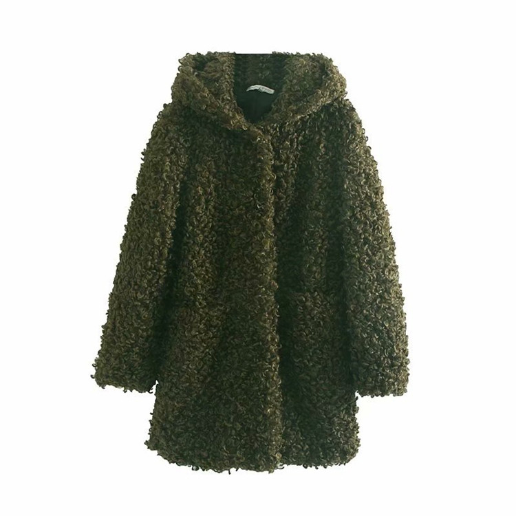 Модерно дълго пухено палто в зелен цвят 