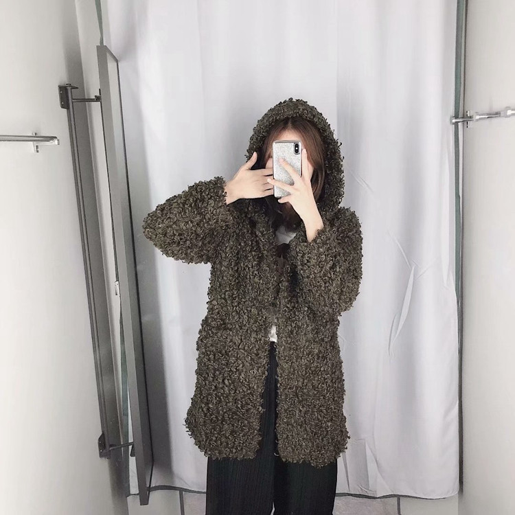 Palton lung, modern, de culoare verde