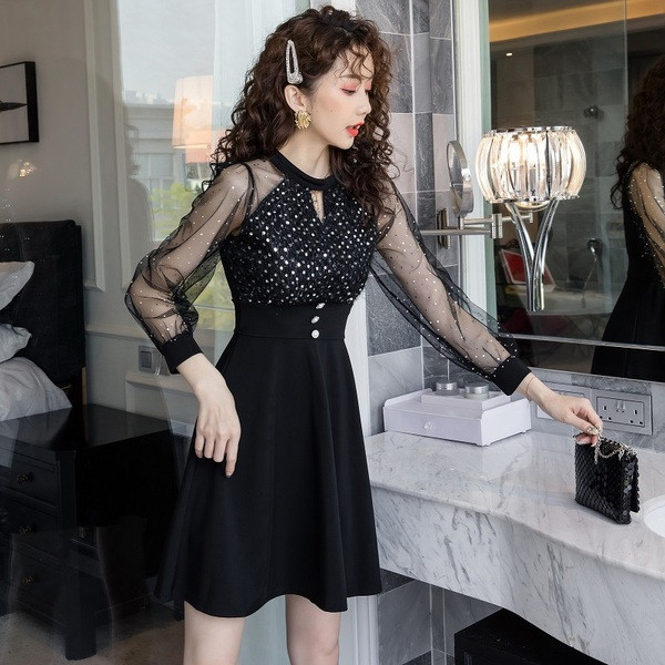 Rochie de dama modern model nou cu nasturi si tul in negru