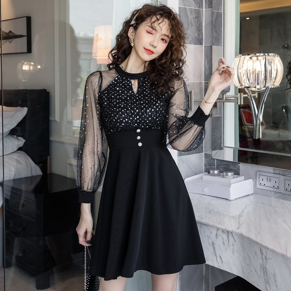 Rochie de dama modern model nou cu nasturi si tul in negru