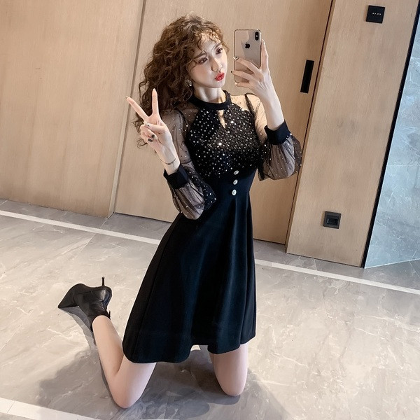 Rochie de dama modern model nou cu nasturi si tul in negru