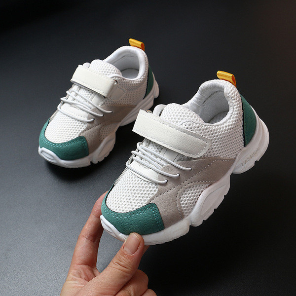 Casual παιδικά παπούτσια με κορδόνια και λουράκια βελκρό σε λευκό, κόκκινο και ροζ χρώμα