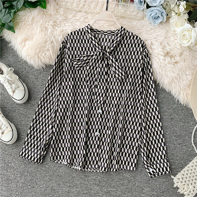 Cămașă modernă de damă cu panglică și nasturi în mai multe culori