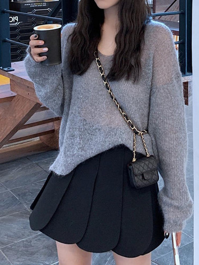 Γυναικείο πουλόβερ με λαιμόκοψη ευρύ και μακρύ μοτίβο σε διάφορα χρώματα