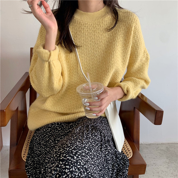 Casual γυναικείο πουλόβερ με στρογγυλη λαιμόκοψη σε διάφορα χρώματα