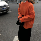 Γυναικείο πουλόβερ με κολάρο σε κίτρινο, λευκό, μπλε και πορτοκαλί χρώμα