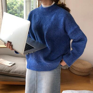 Γυναικείο πουλόβερ με κολάρο σε κίτρινο, λευκό, μπλε και πορτοκαλί χρώμα