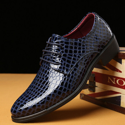 Formális férfi cipő kígyómintával, három színben