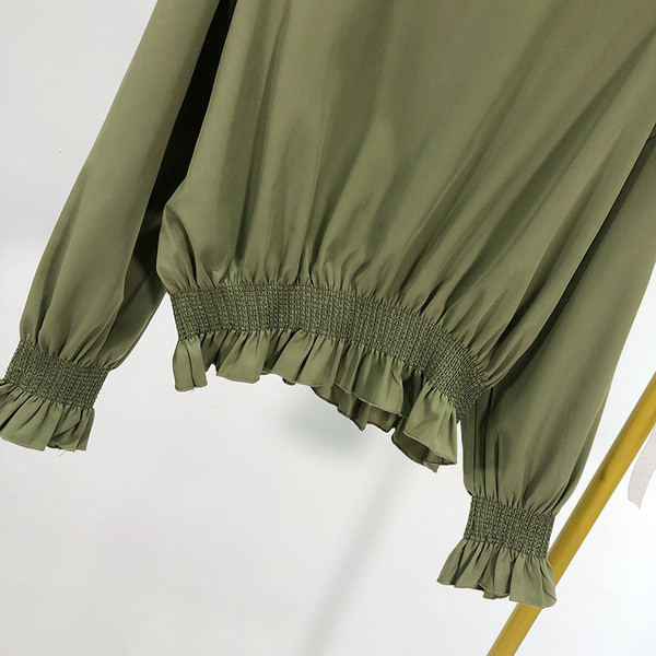 Γυναικεία casual μπλούζα με ελαστική μέση και μανίκια σε πράσινο χρώμα