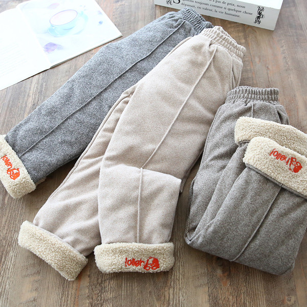 Modern gyereknadrág több színben hímzéssel