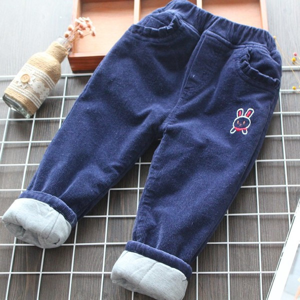 Νέο μοντέλο  παιδικά τζιν  με κεντήματα και τσέπες σε μπλε και ροζ χρώμα