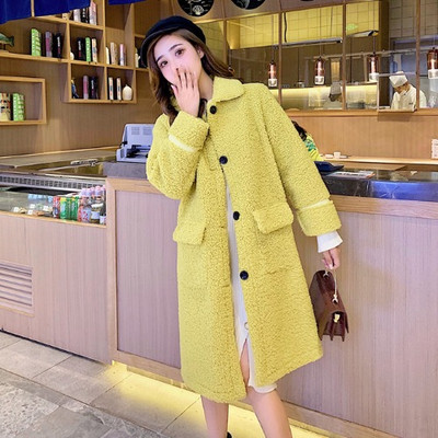 Modern női kabát gombokkal és zsebekkel, három színben