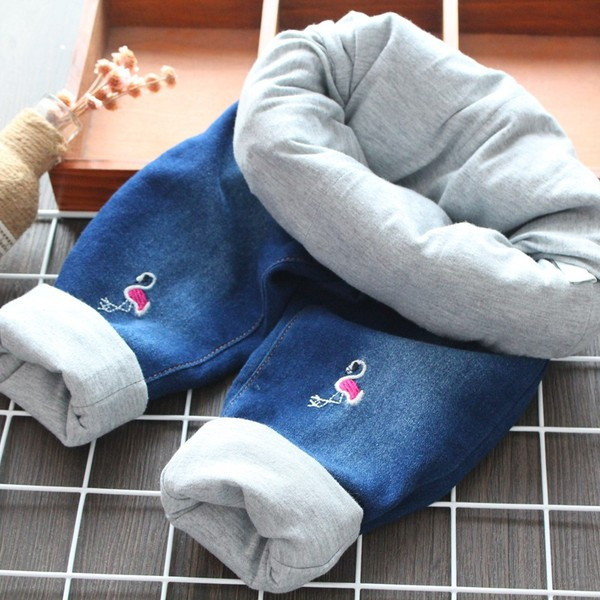 Νέο μοντέλο παιδικά τζιν με κεντήματα μπλε και μαύρο χρώμα