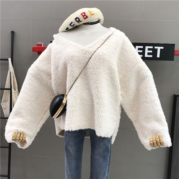 Γυναικείο ζαετό πουλόβερ με λαιμόκοψη σε διάφορα χρώματα