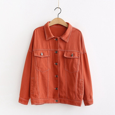 Új modellű női őszi kabát gombokkal és zsebekkel fehér és narancs színben