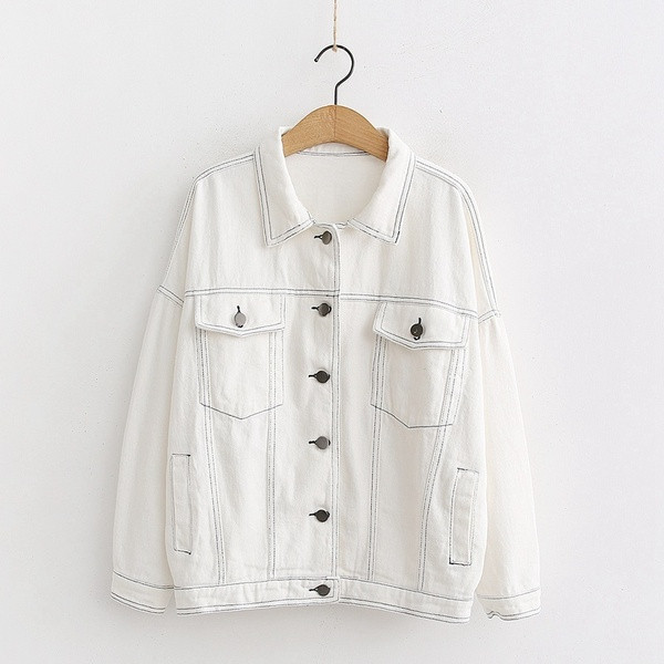 Új modellű női őszi kabát gombokkal és zsebekkel fehér és narancs színben