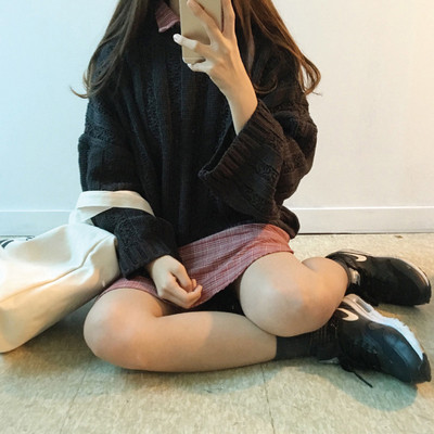 Női téli pulóver széles modell kerek nyakkivágással, több színben