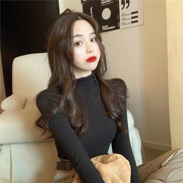 Μοντέρνα γυναικεία μπλούζα με κολάρο σε διάφορα χρώματα