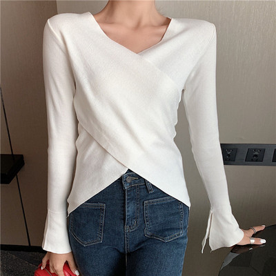 Bluza de dama model asimetric in alb si negru