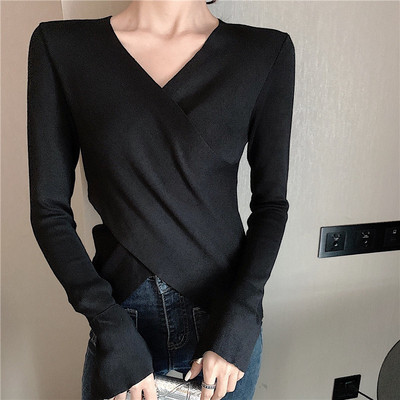 Bluza de dama model asimetric in alb si negru